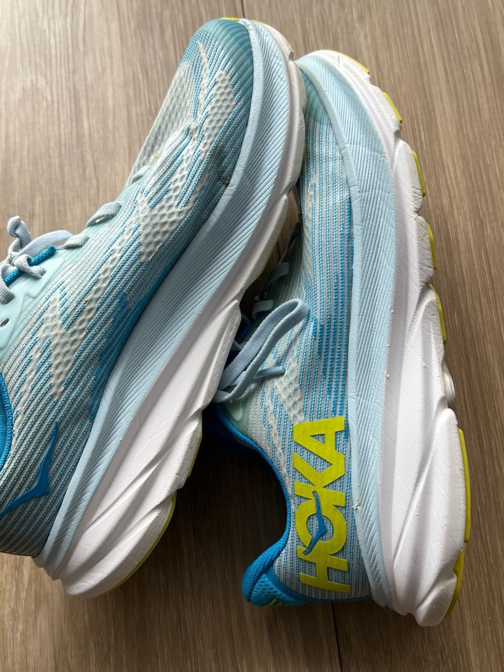 Hoka One One Clifton 6 aqua blue trainers size 6.5MD
#running #trailrunning - Picture 5 of 6